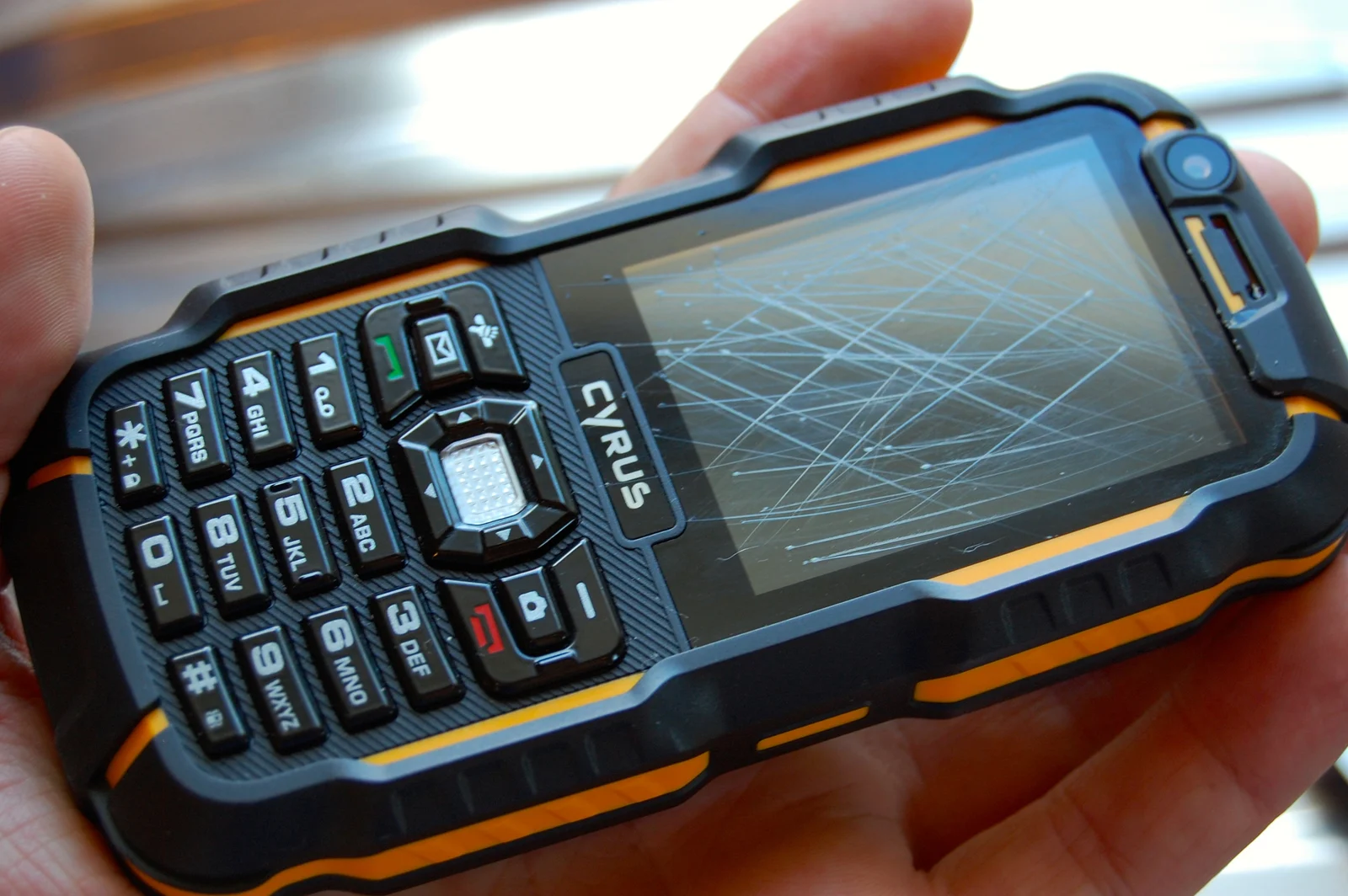 Cyrus CM15 Kratzer im Display