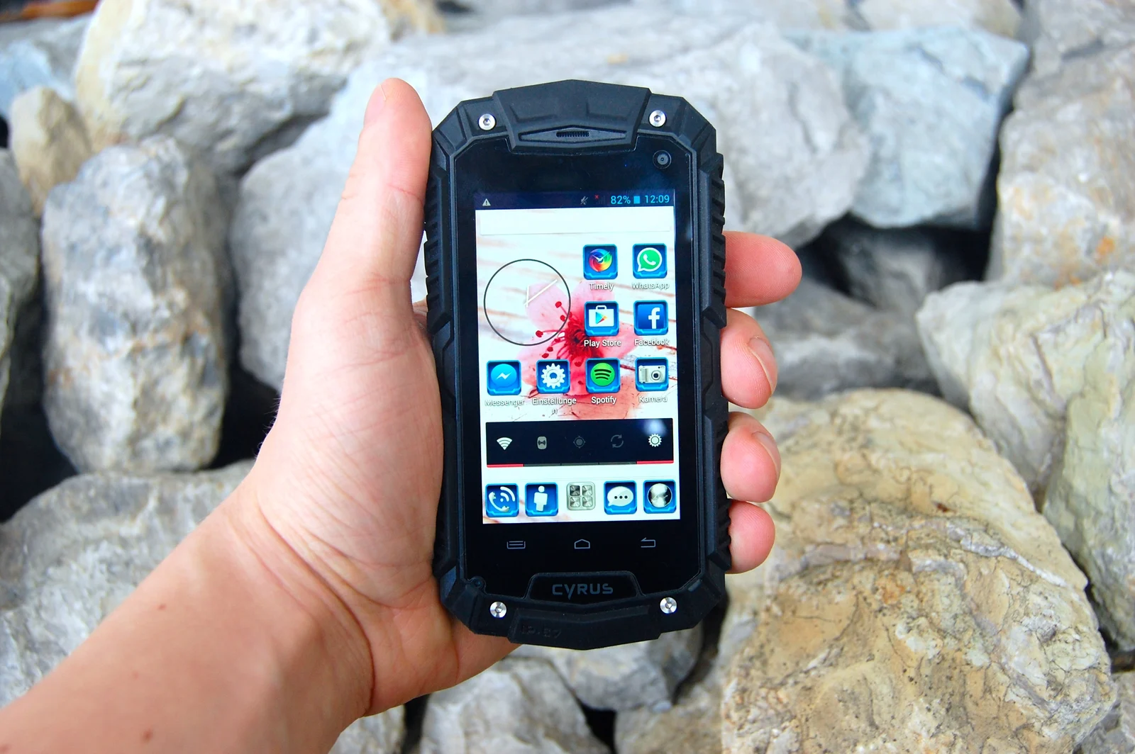 Das Cyrus CS20 liegt gut in der Hand
