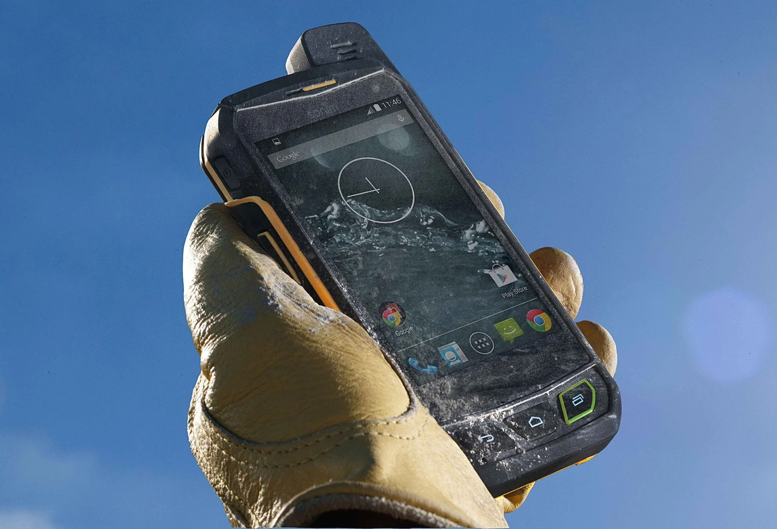 Das Sonim XP7 ist auch mit Handschuhen bedienbar