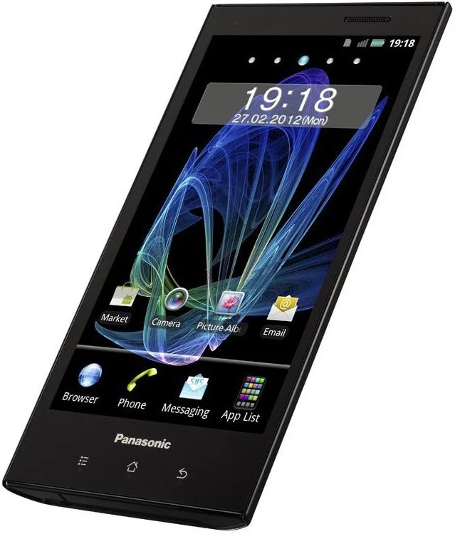 Panasonic Eluga: Schickes Outdoor-Smartphone mit Dual-Core-Prozessor