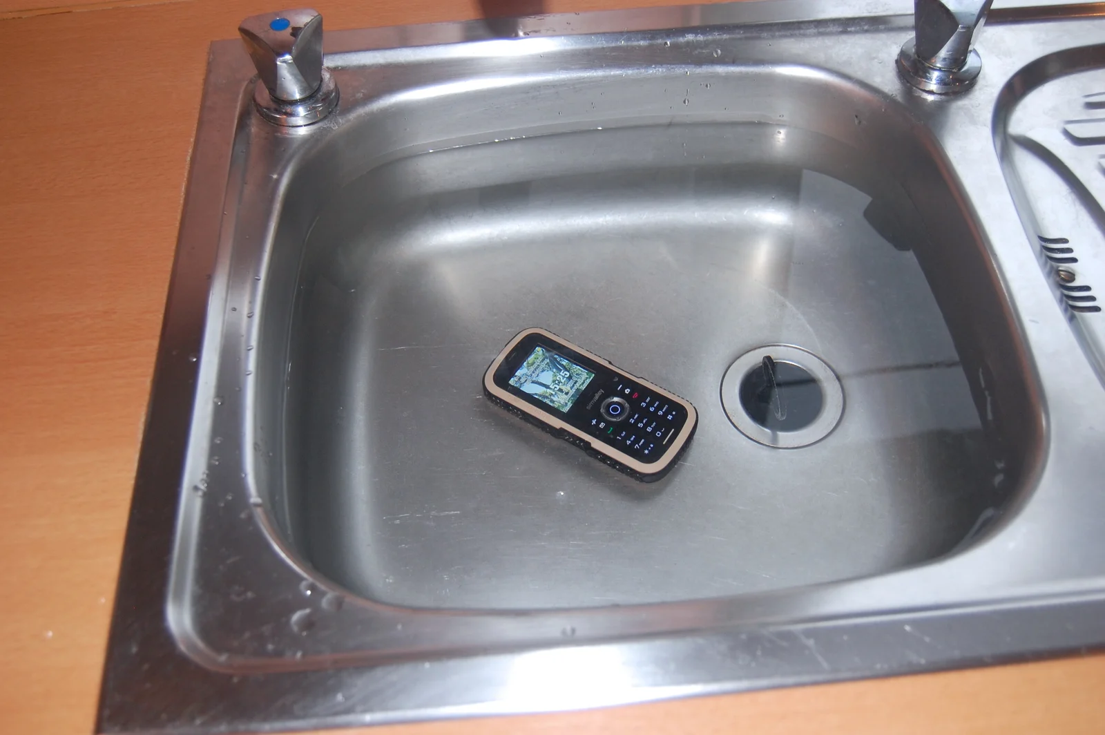 simvalley MOBILE XT-640 im Wasserbad