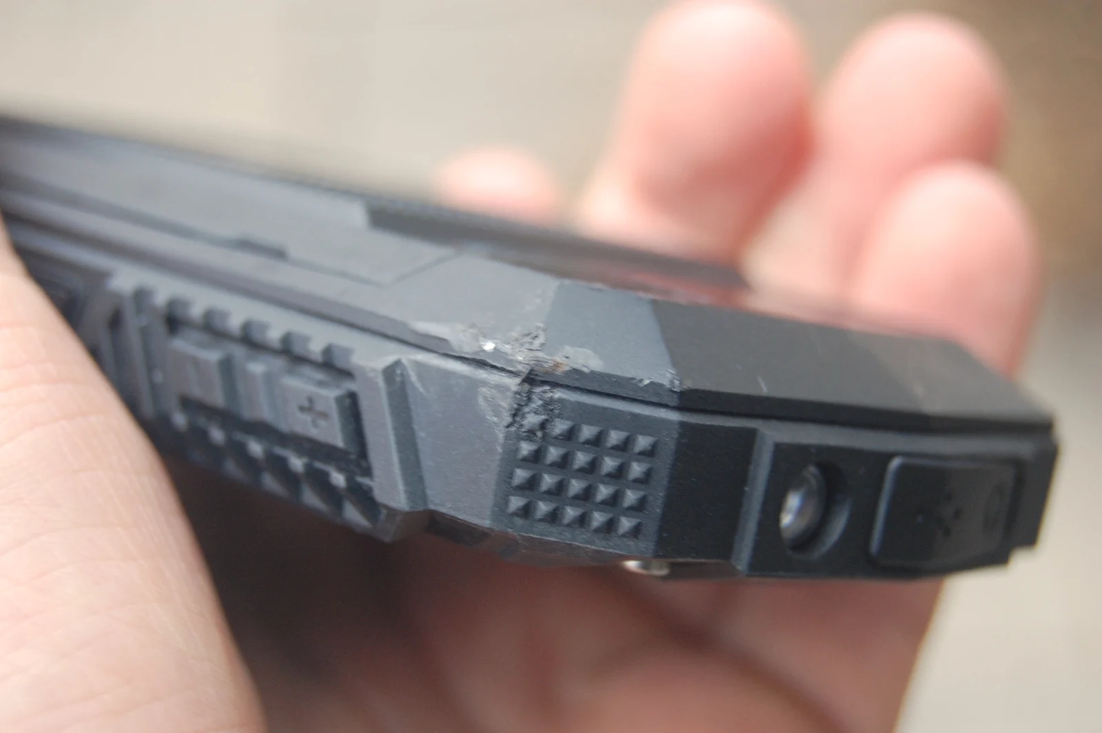 simvalley MOBILE XT-640 nach Sturztest